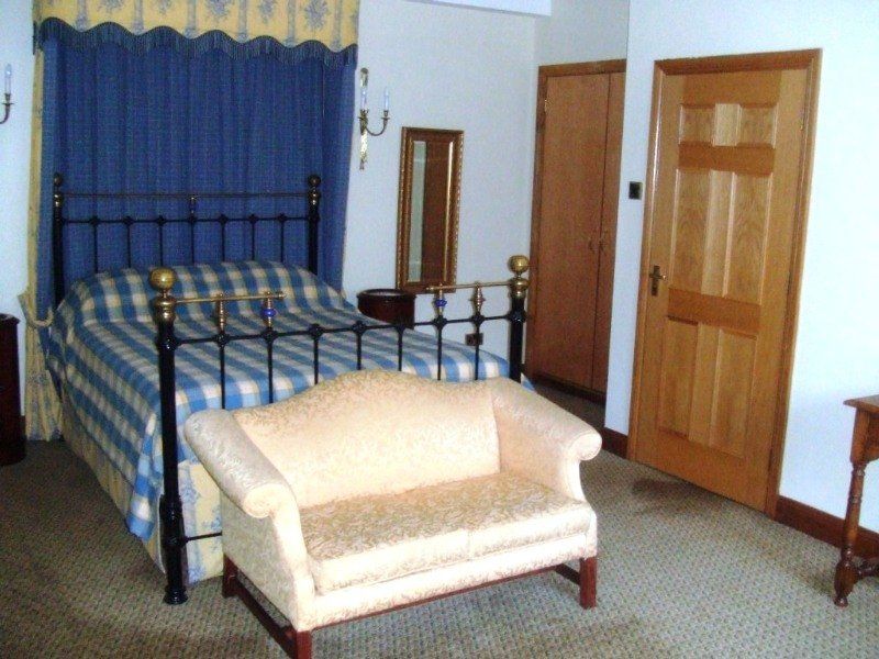 Miskin Manor Hotel เฮนโซล ภายนอก รูปภาพ