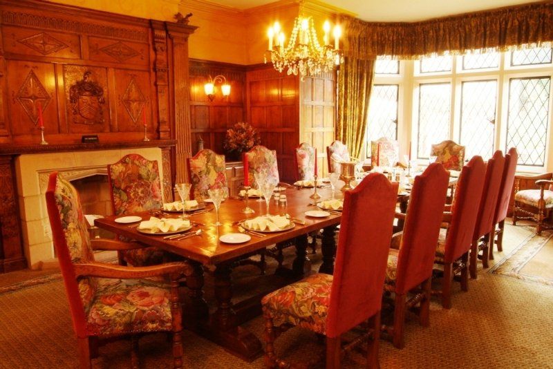 Miskin Manor Hotel เฮนโซล ภายนอก รูปภาพ
