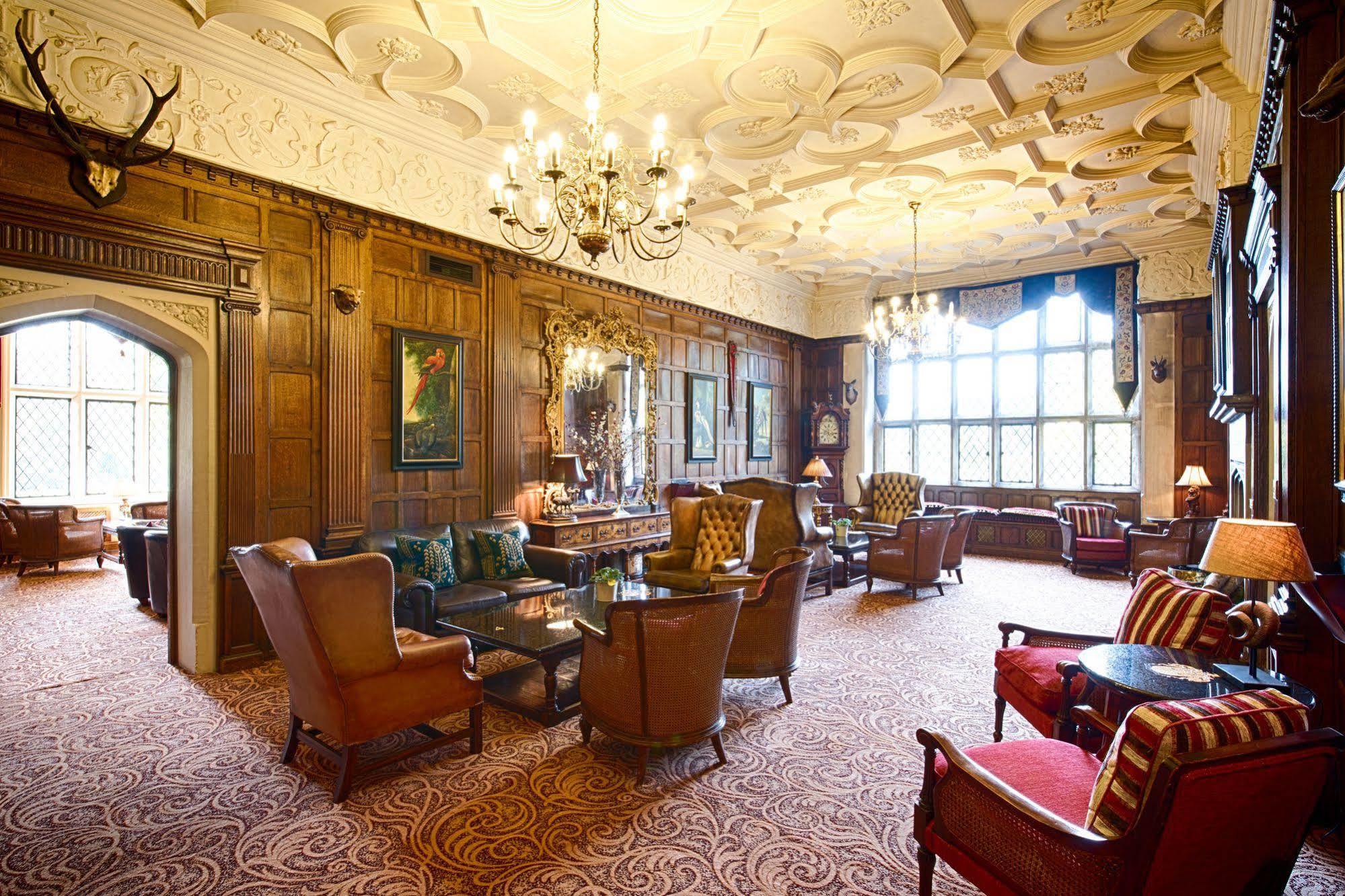 Miskin Manor Hotel เฮนโซล ภายนอก รูปภาพ