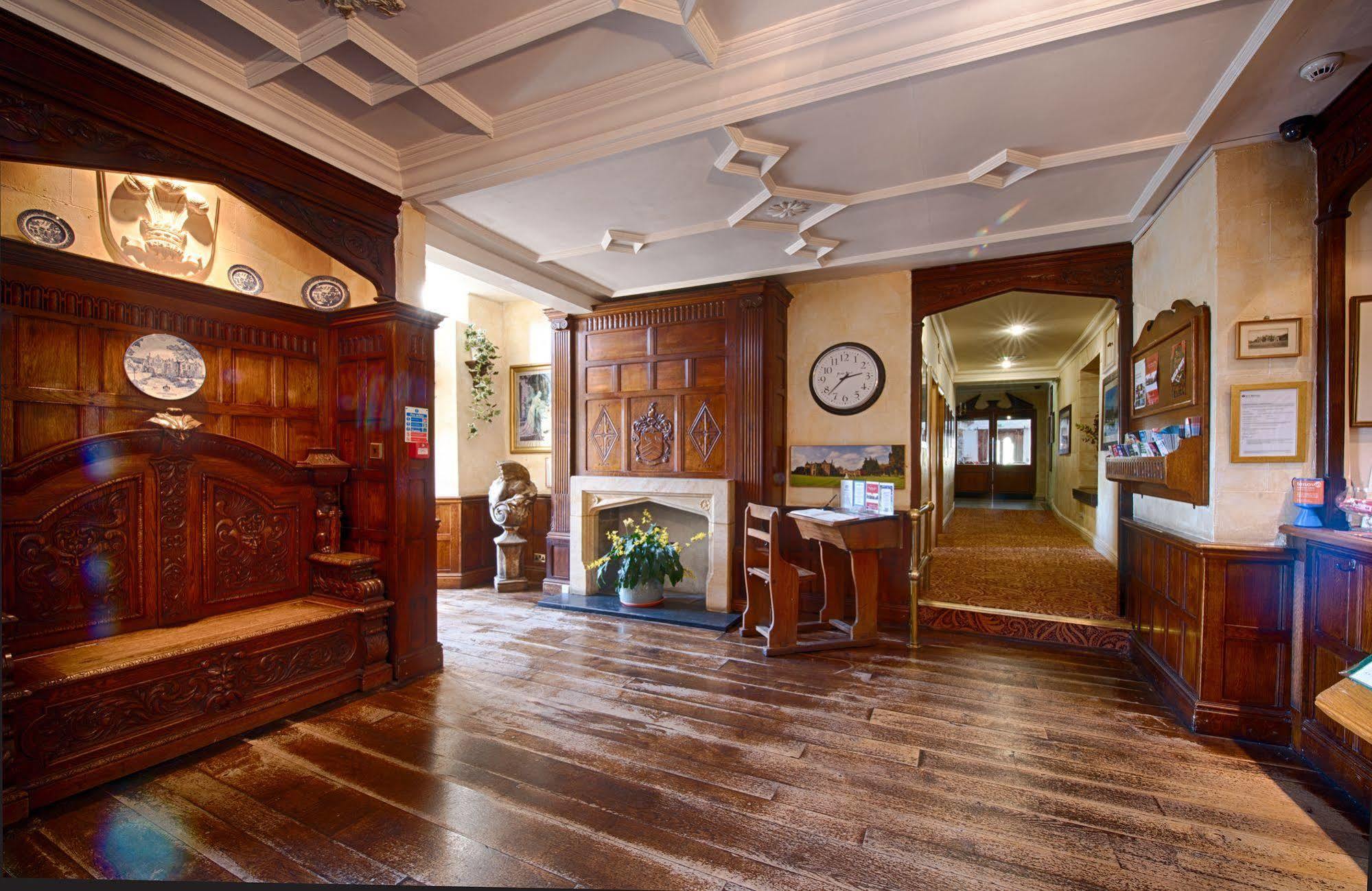 Miskin Manor Hotel เฮนโซล ภายนอก รูปภาพ