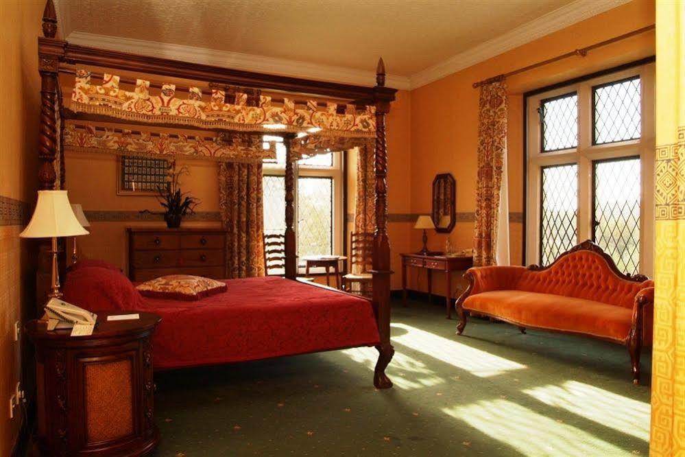 Miskin Manor Hotel เฮนโซล ภายนอก รูปภาพ
